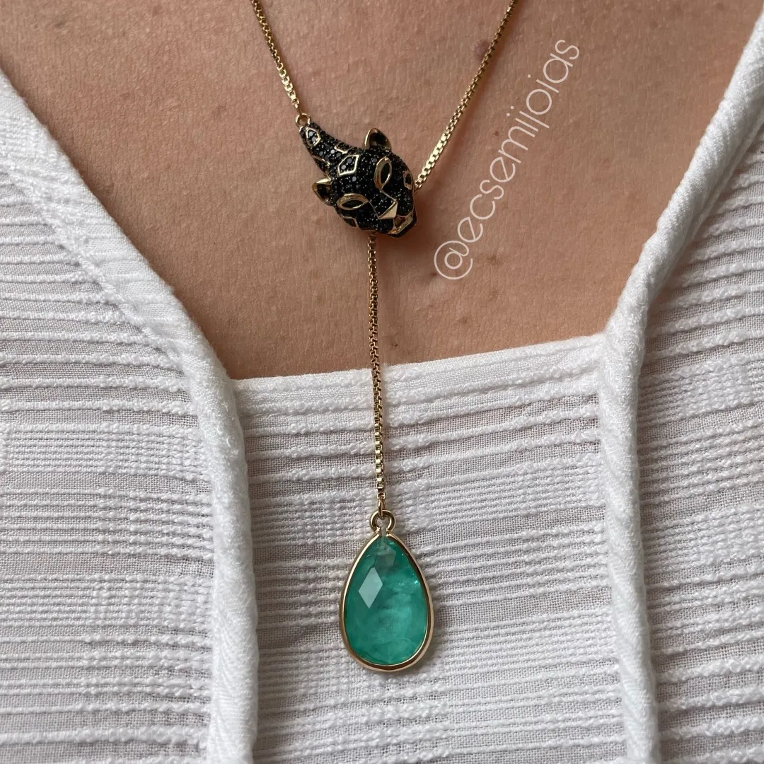 Colar de pantera cravejada com gravata com pedra gota fusion - banhado a ouro 18k