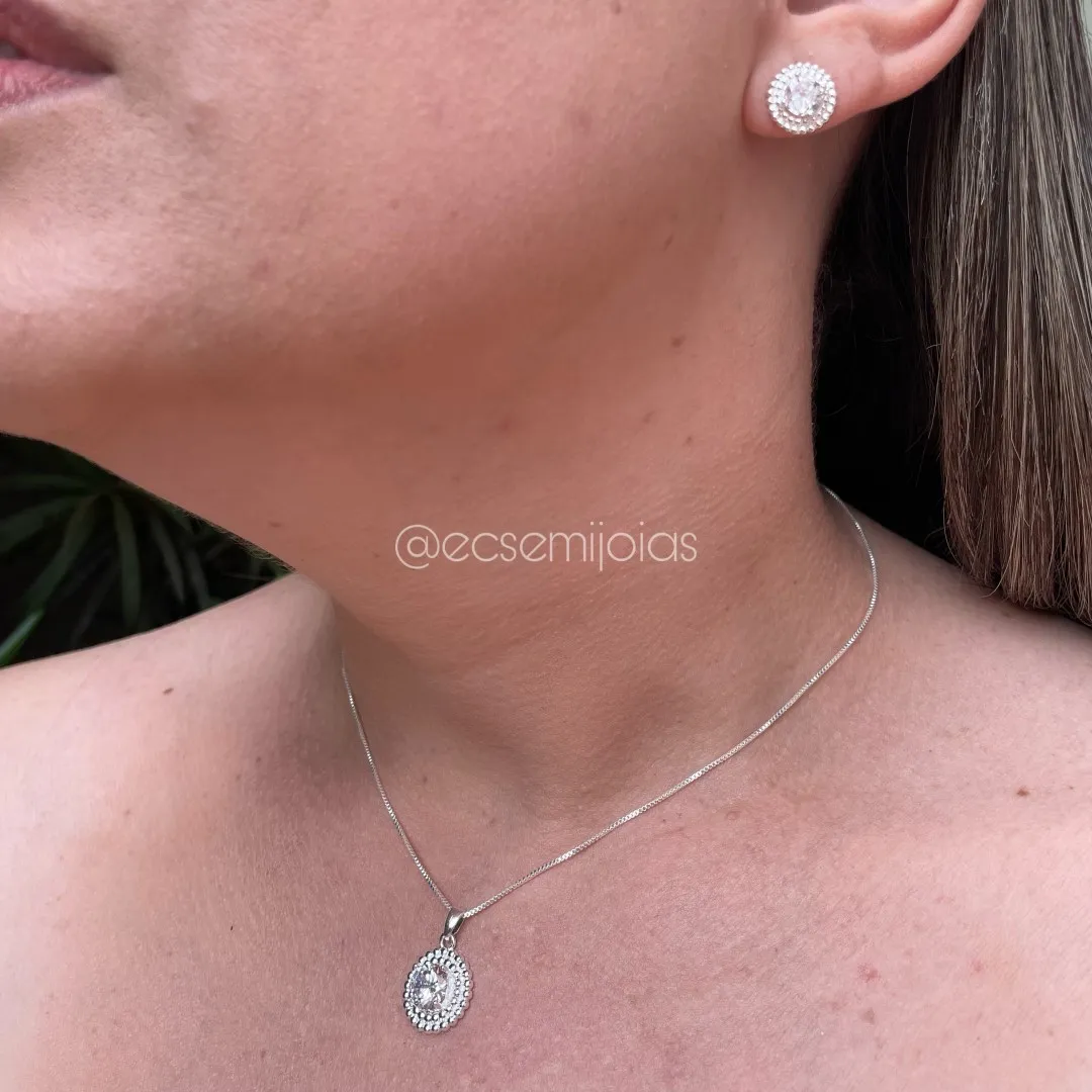 Conjunto de brinco e colar com zircônia redonda maior com bordas bombardeadas - banhado a prata 925