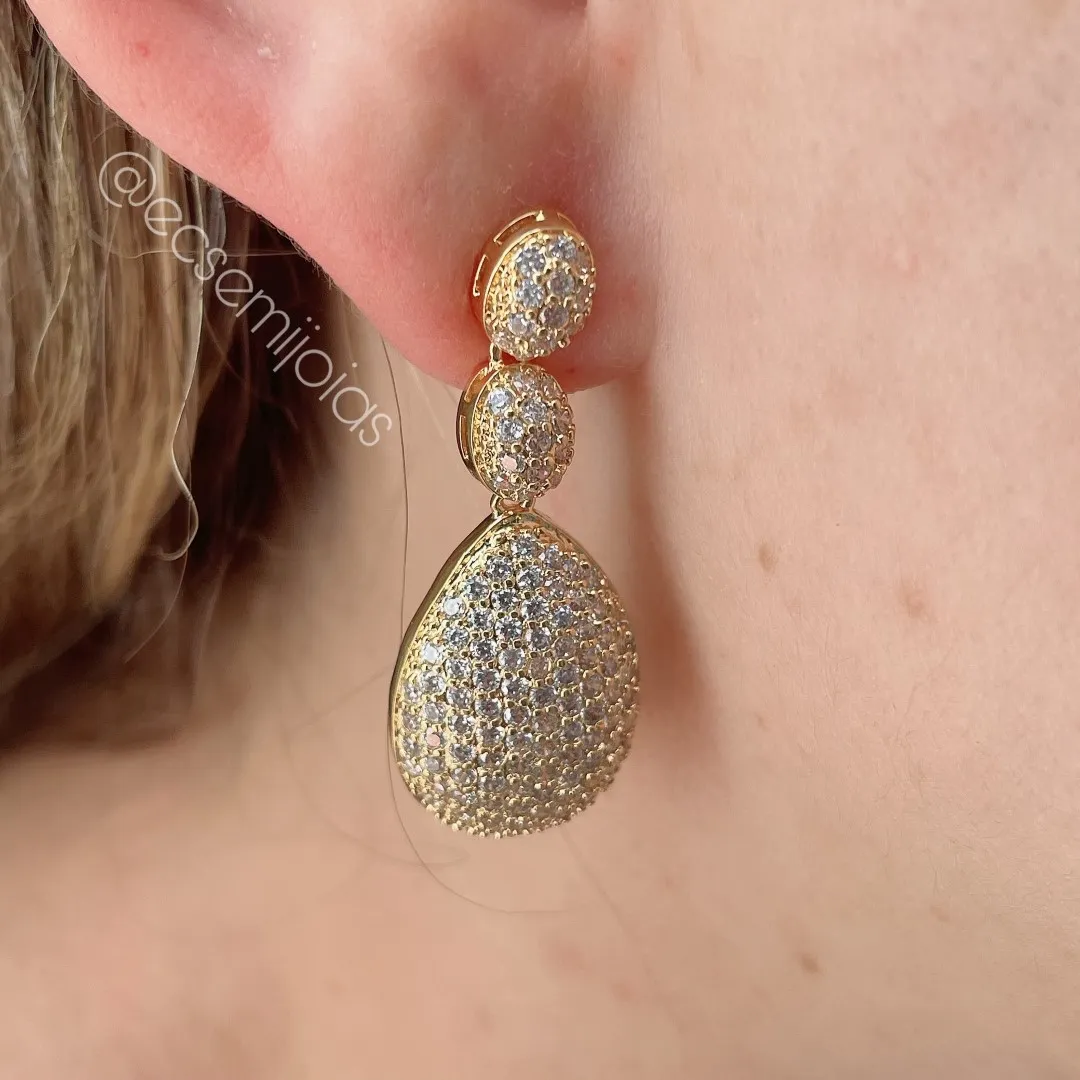 Brinco de gota cravejada - banhado a ouro 18k