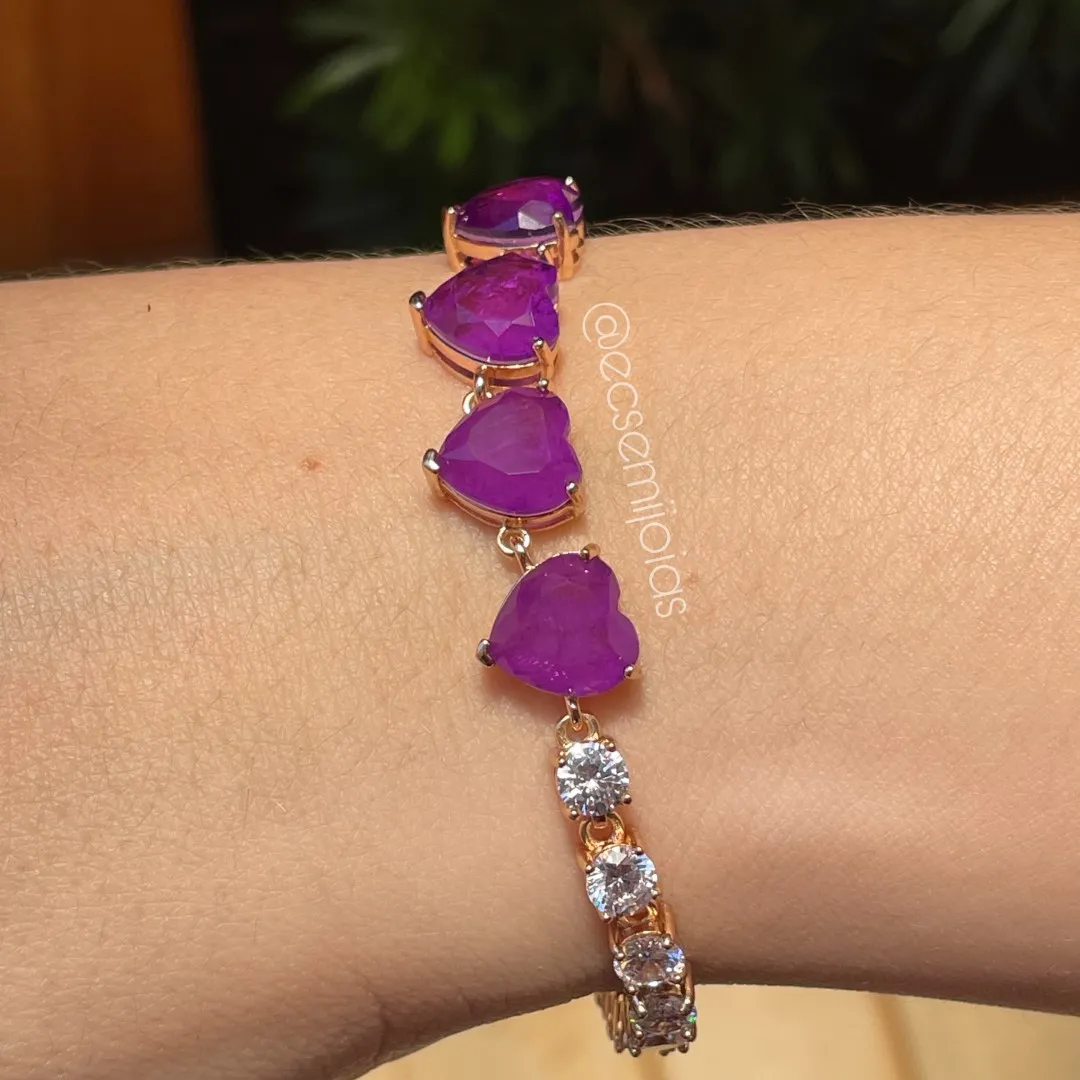 Pulseira com 4 corações de pedra natural e elos com 100% de zircônias - 19cm - banhado a ouro 18k