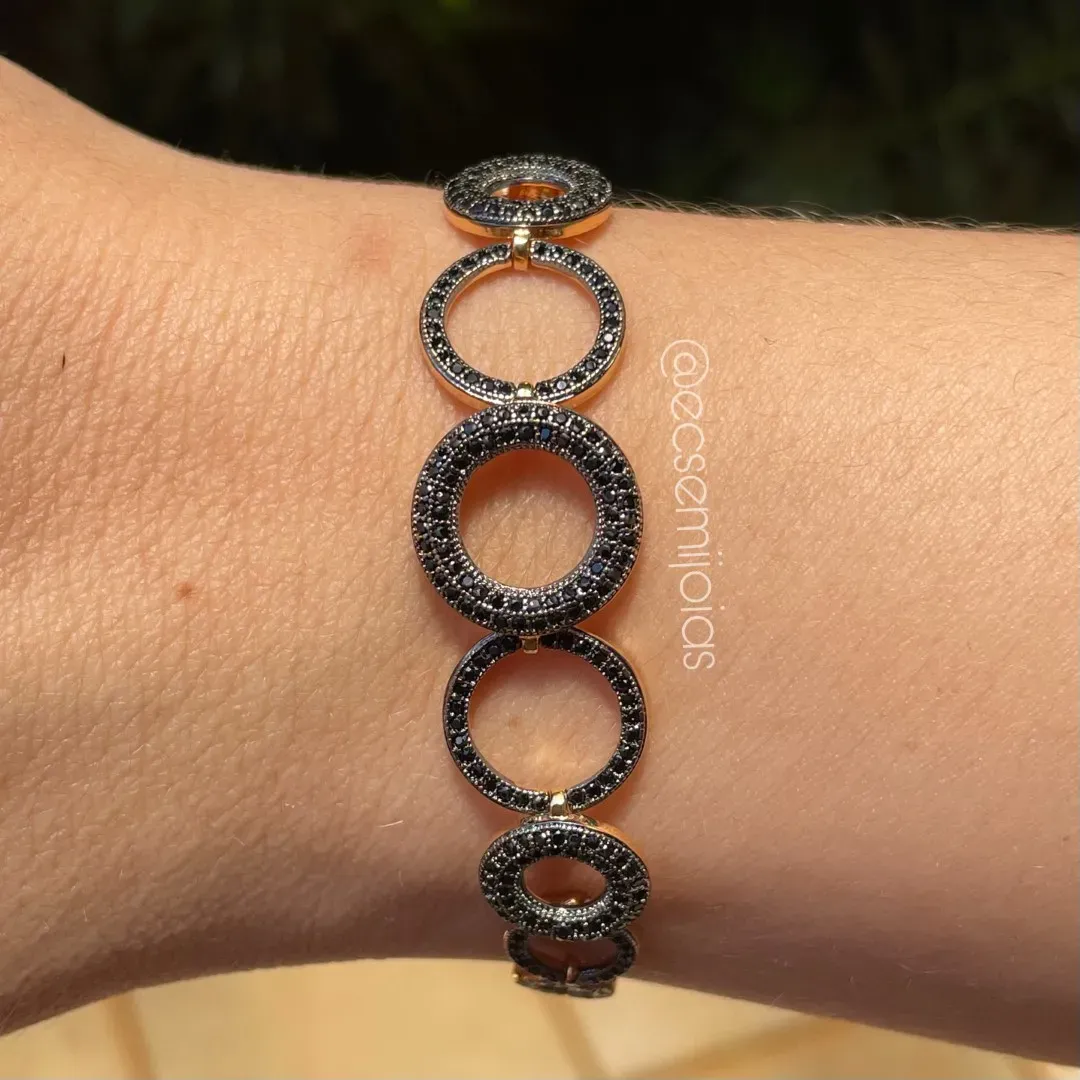 Pulseira de elos redondos vazados cravejados - 18cm - banhado a ouro 18k