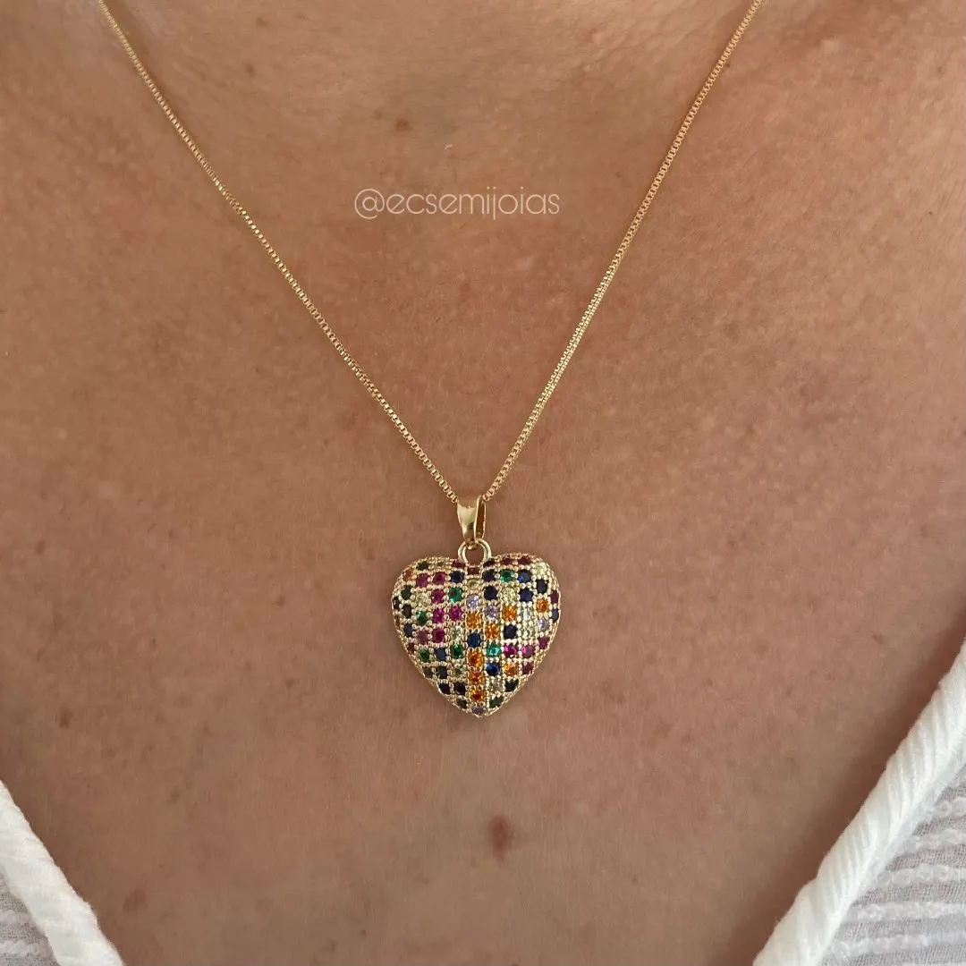 Conjunto de brinco e colar de coração cravejado - banhado a ouro 18k