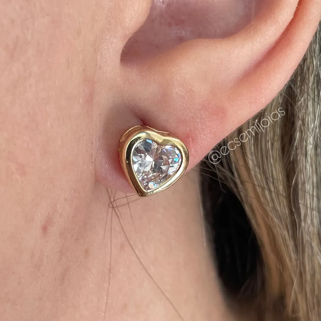 Conjunto de brinco e colar de coração de zircônia - banhado a ouro 18k