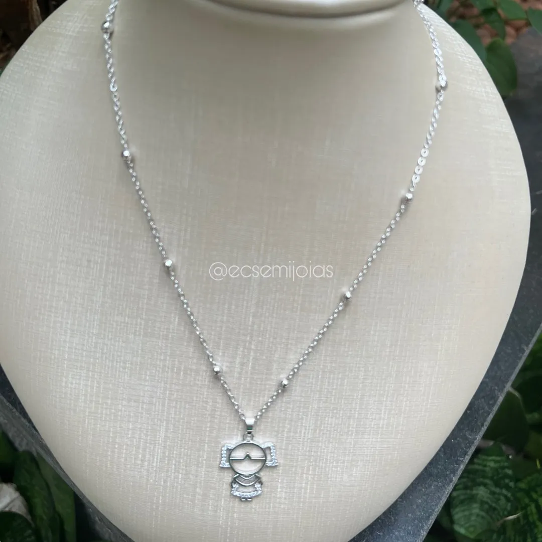 Colar de bolinhas com pingente de menina vazada cravejada - banhado a ródio branco