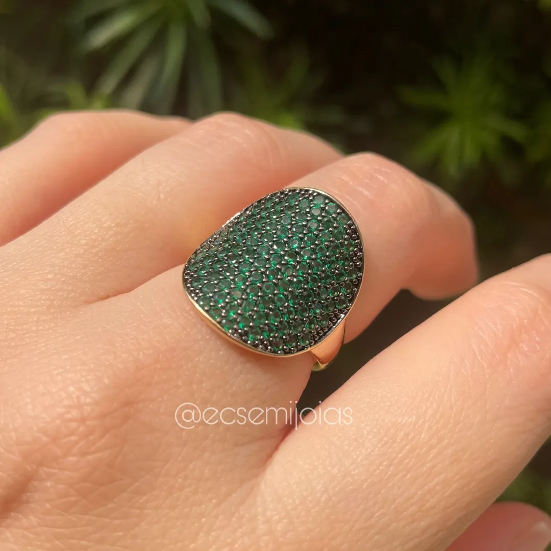 Anel oval cravejado - banhado a ouro 18k