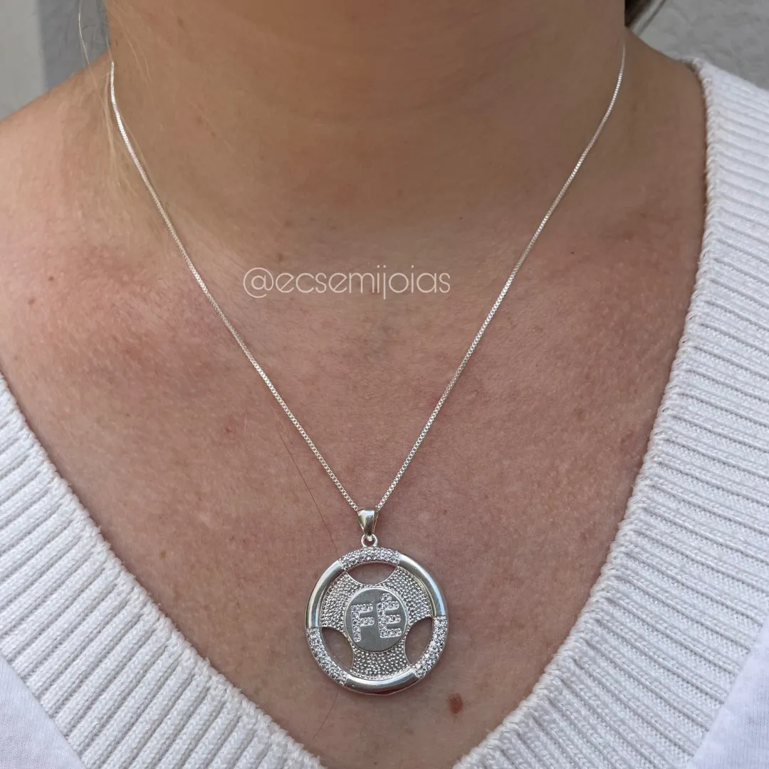 Colar com mandala com FÉ cravejado no centro e bordas cravejadas - 45cm - banhado a prata 925