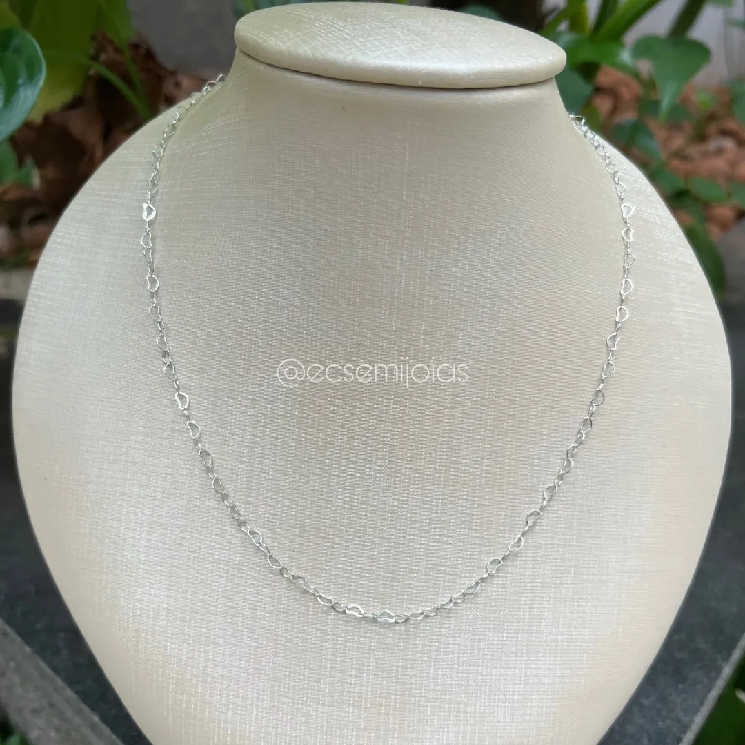 Colar de elos de corações vazados - 45cm - banhado a ródio branco