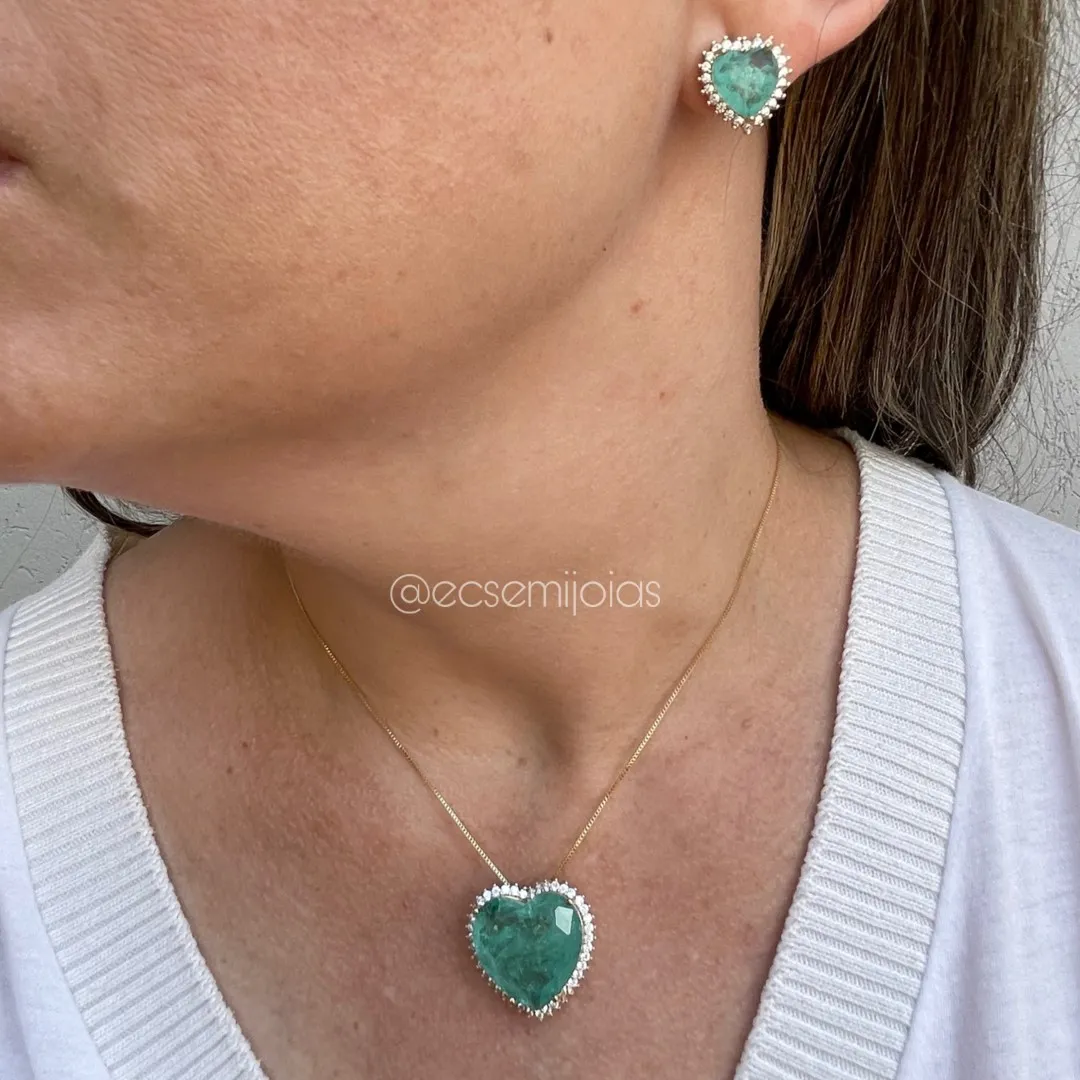 Conjunto de brinco e colar de coração de pedra fusion cravejado em volta - banhado a ouro 18k