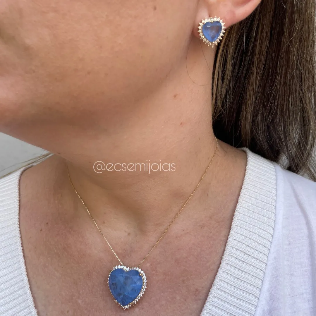 Conjunto de brinco e colar de coração de pedra fusion cravejado em volta - banhado a ouro 18k