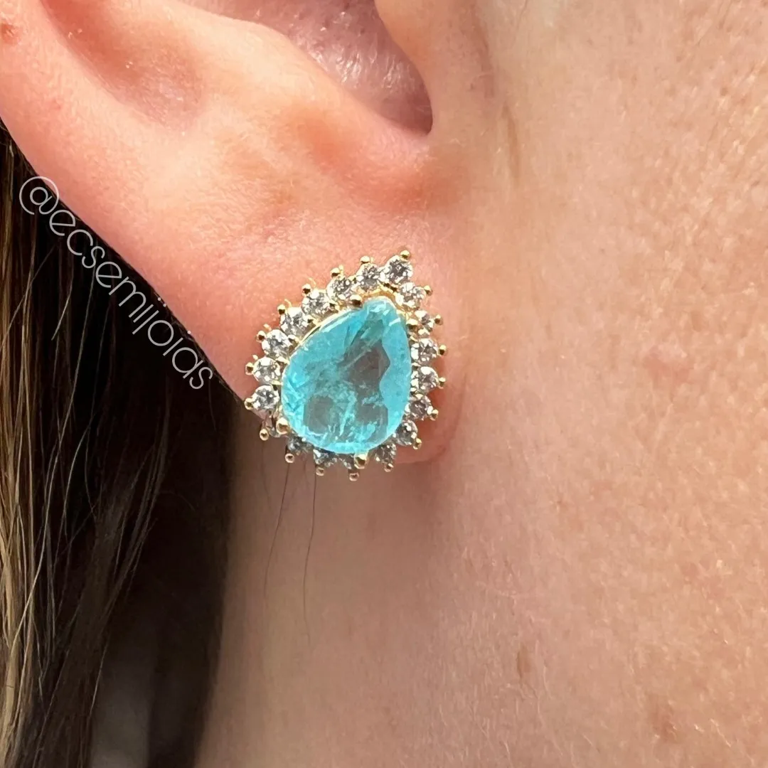 Brinco pedra gota 6x8mm fusion no centro cravejado em volta - M - banhado a ouro 18k