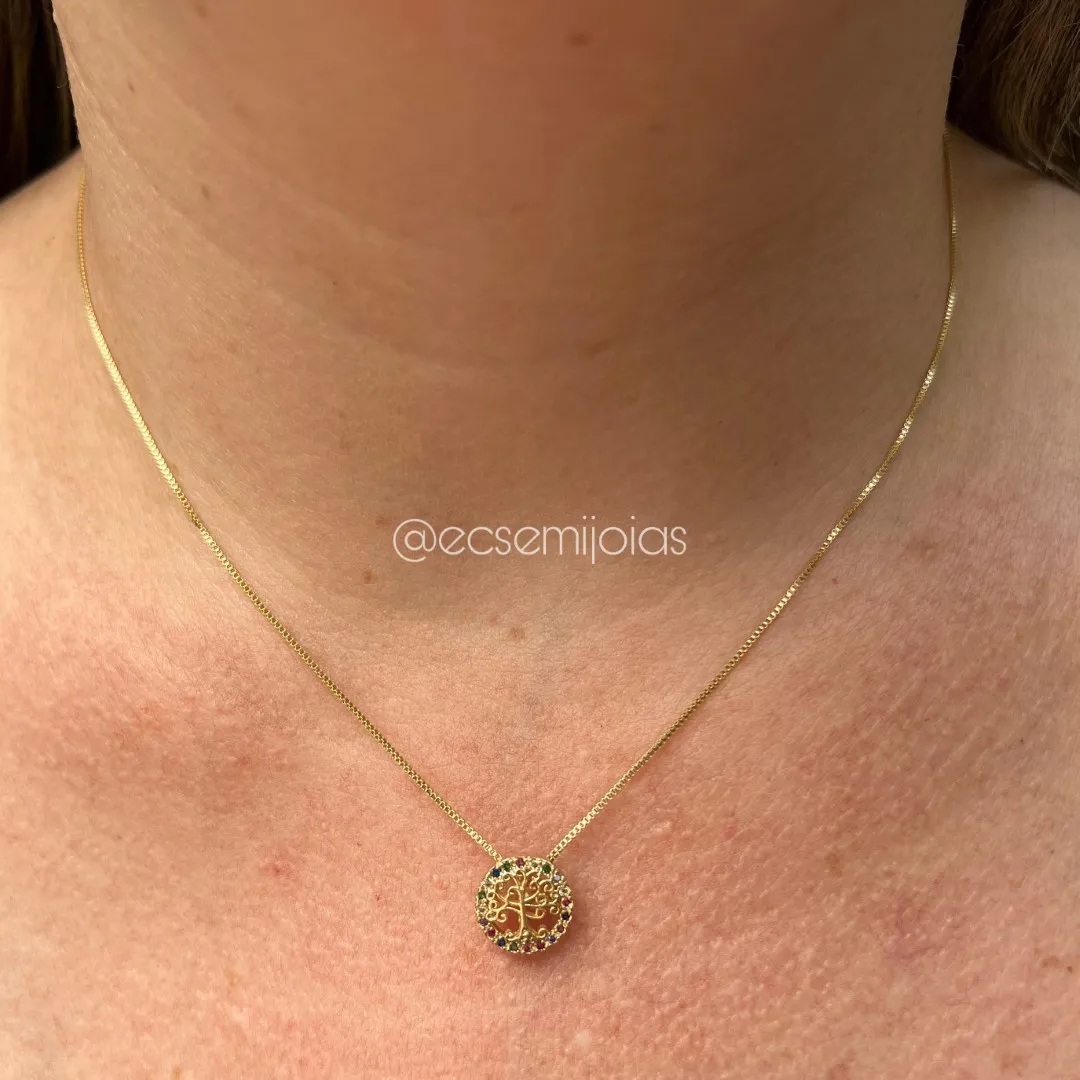 Colar com pingente árvore da vida com bordas cravejadas - banhado a ouro 18k