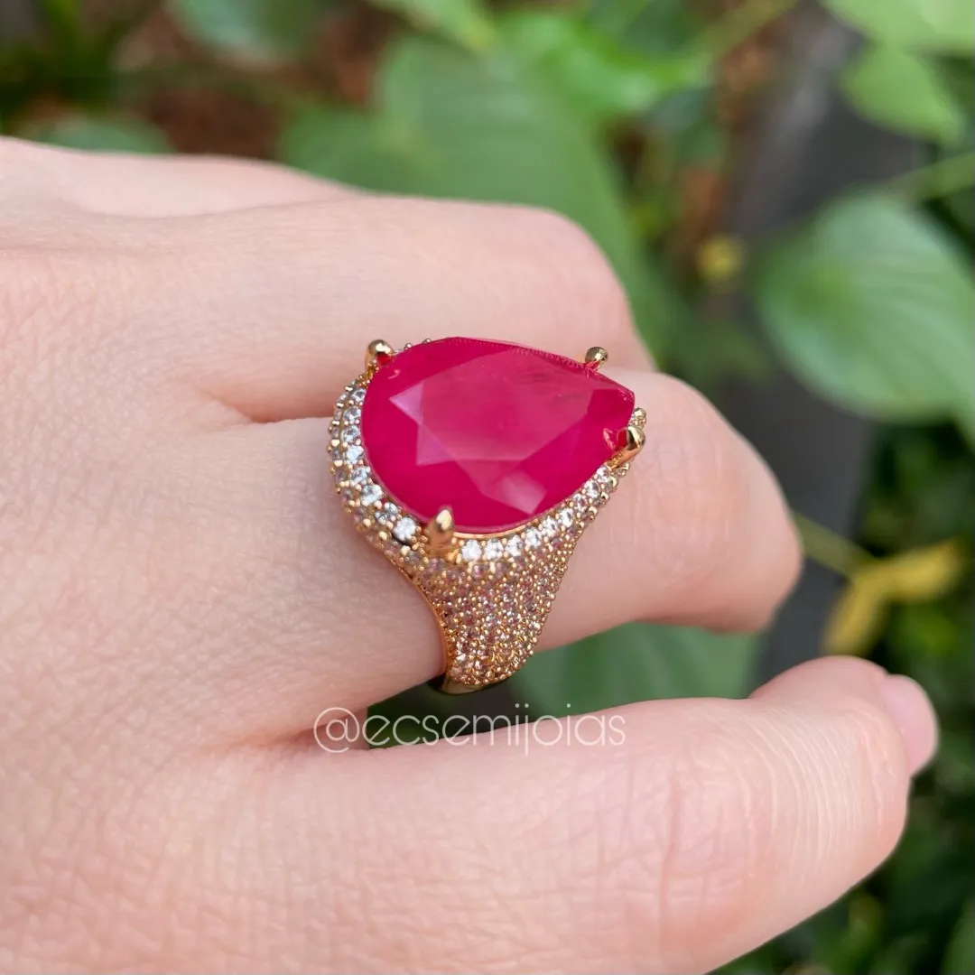 Conjunto de anel e brinco de pedra gota grande cravejado em volta - banhado a ouro 18k