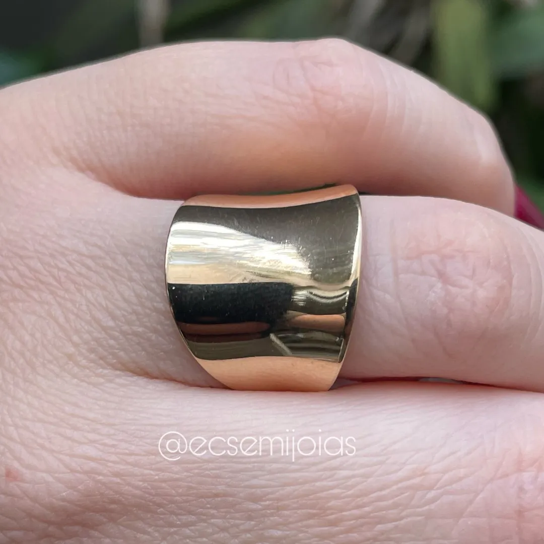 Anel abaulado liso - banhado a ouro 18k