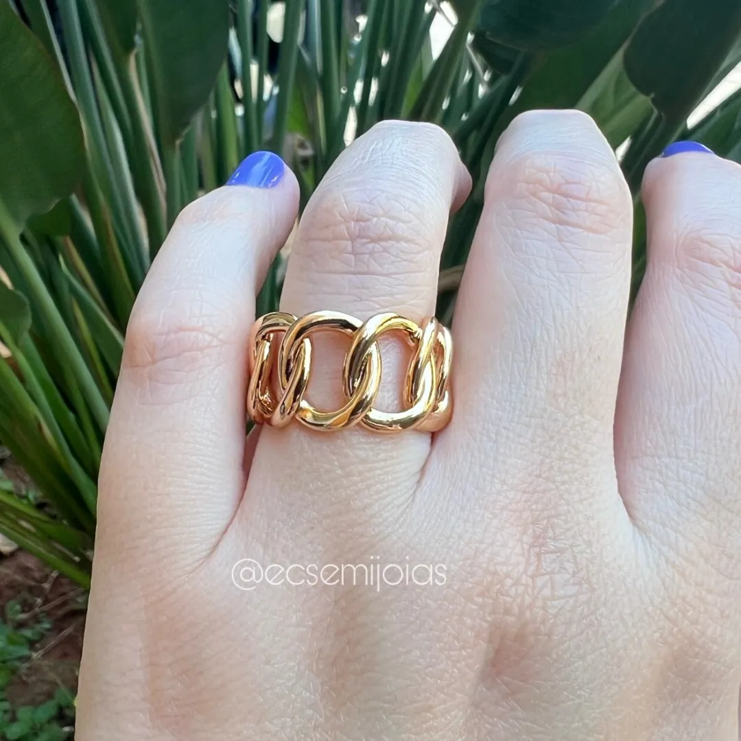 Anel de elos grandes vazados - banhado a ouro 18k