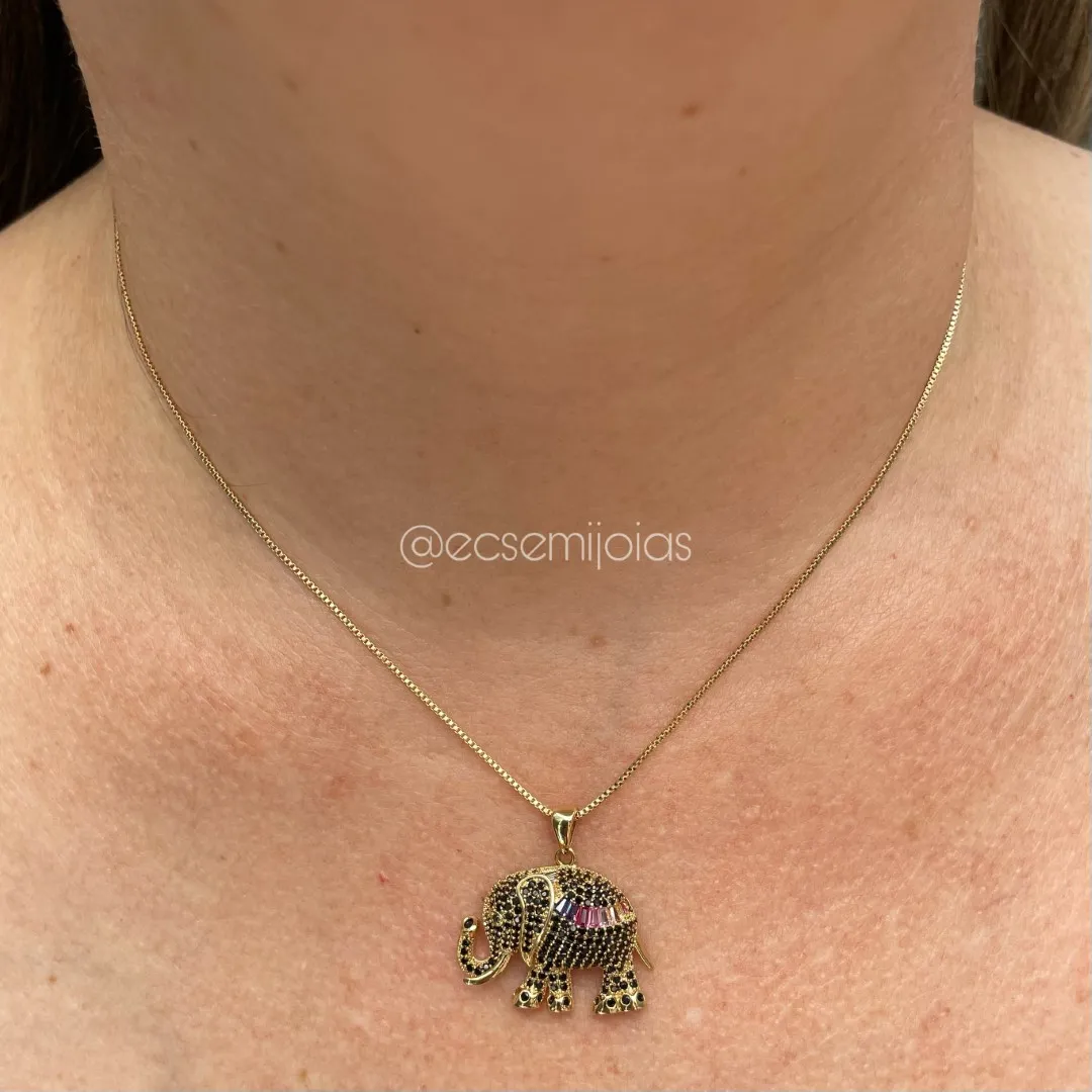 Colar com pingente de elefante cravejado - 40cm + extensor - banhado a ouro 18k