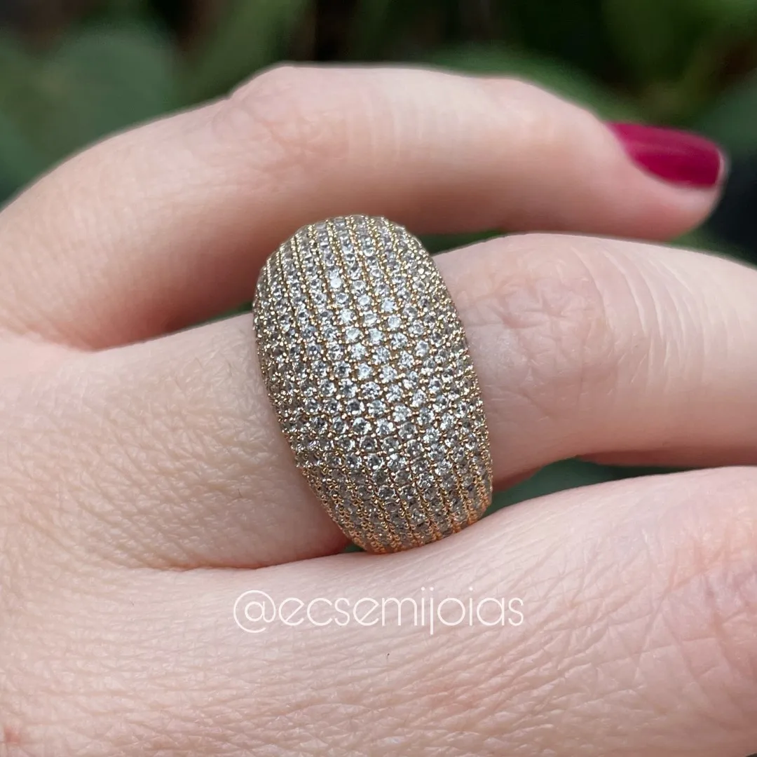 Anel oval cravejado - banhado a ouro 18k
