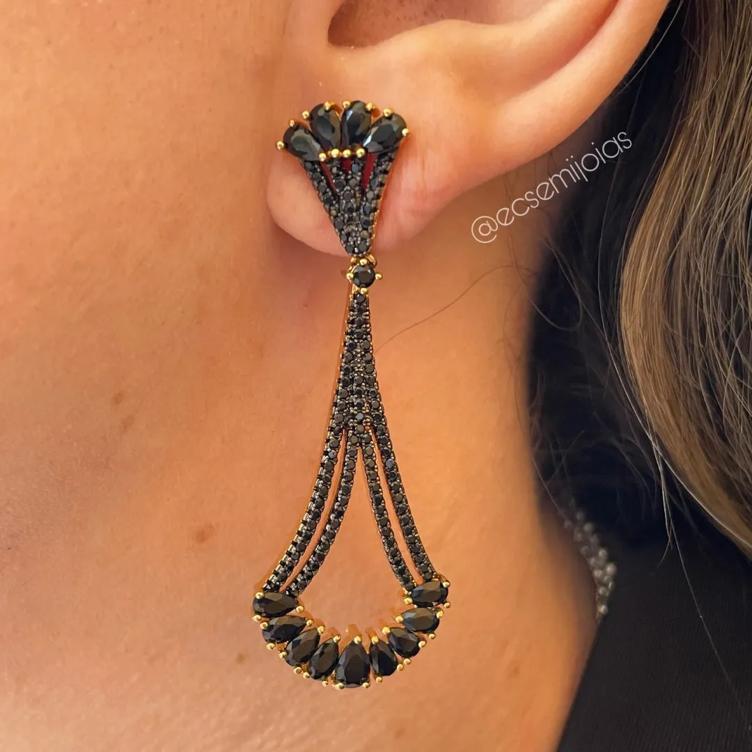 Brinco leque cravejado vazado com zircônias gotas nas bordas - banhado a ouro 18k