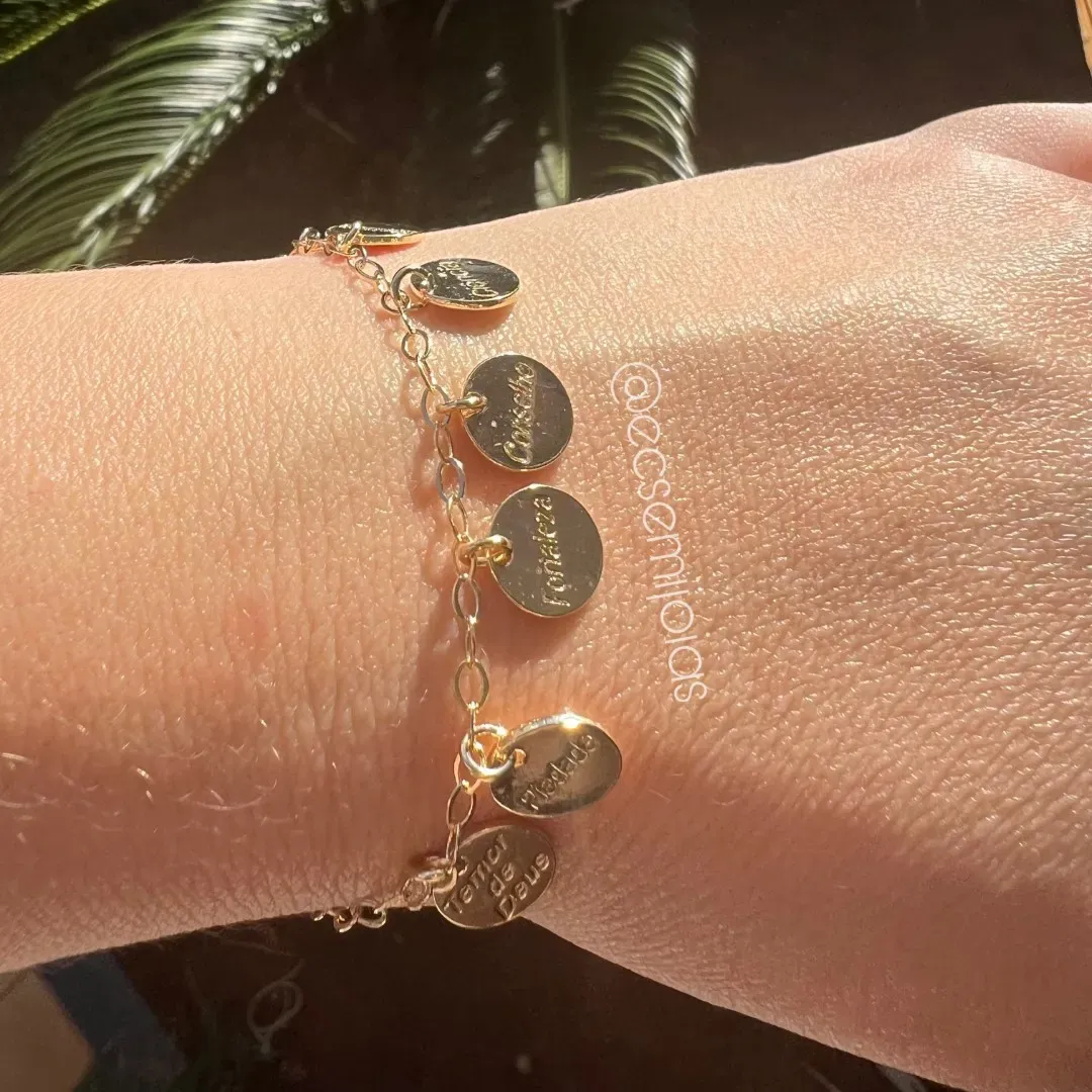 Pulseira com moedas motivacionais - 15m + extensor - banhado a ouro 18k
