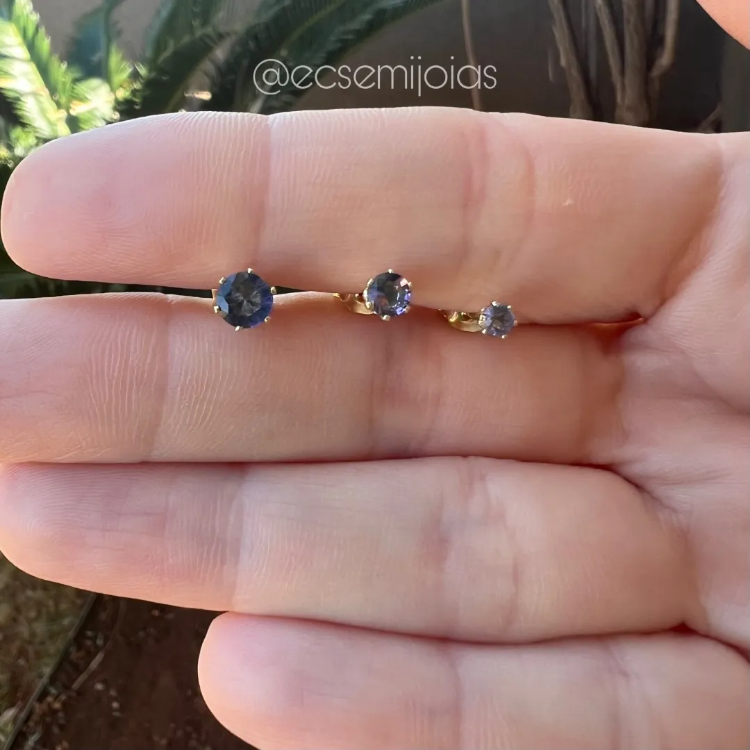 Brinco (M) de zircônia redonda para formar trio - 4mm - banhado a ouro 18k