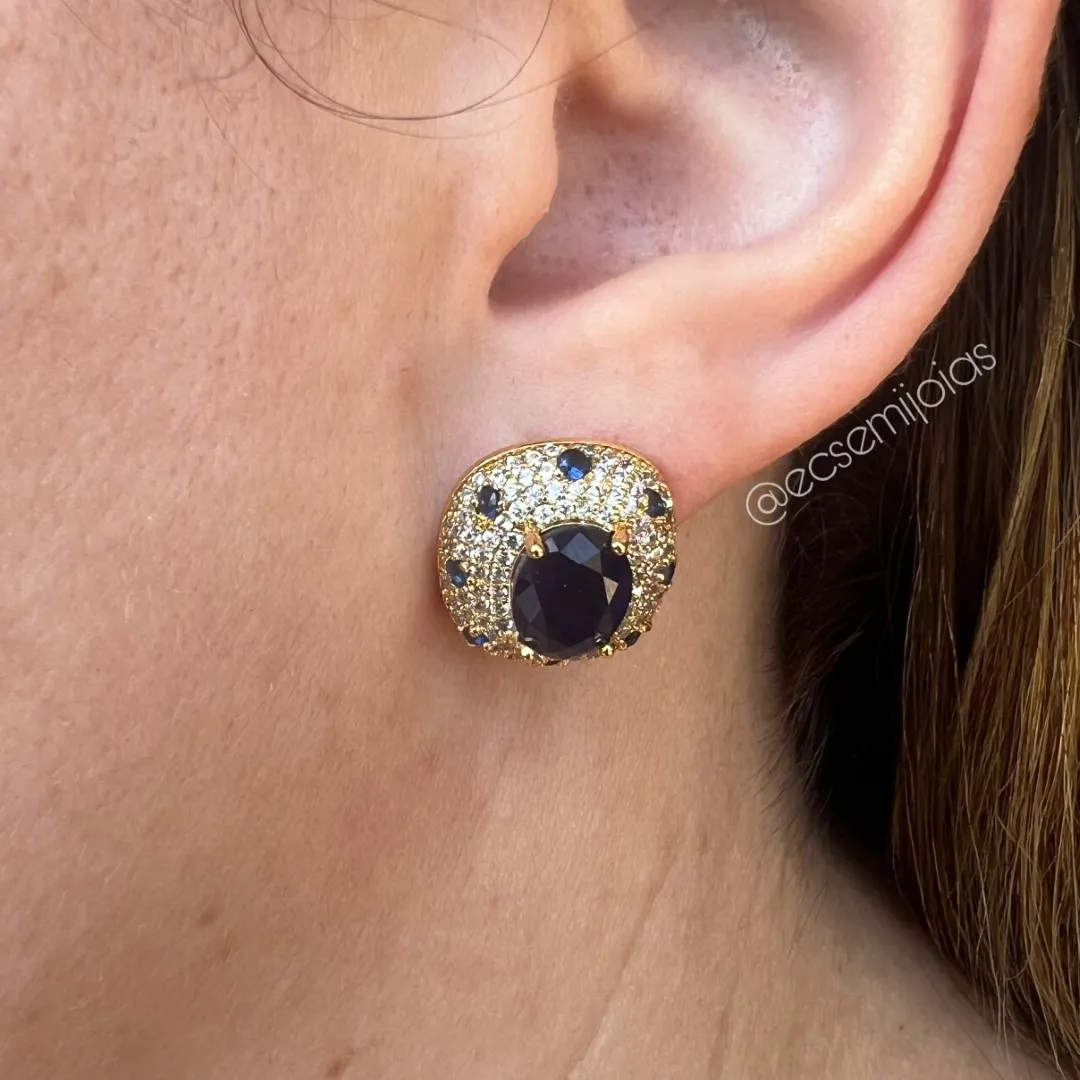 Conjunto de anel e brinco com pedra oval grande no centro cravejado em volta - banhado a ouro 18k