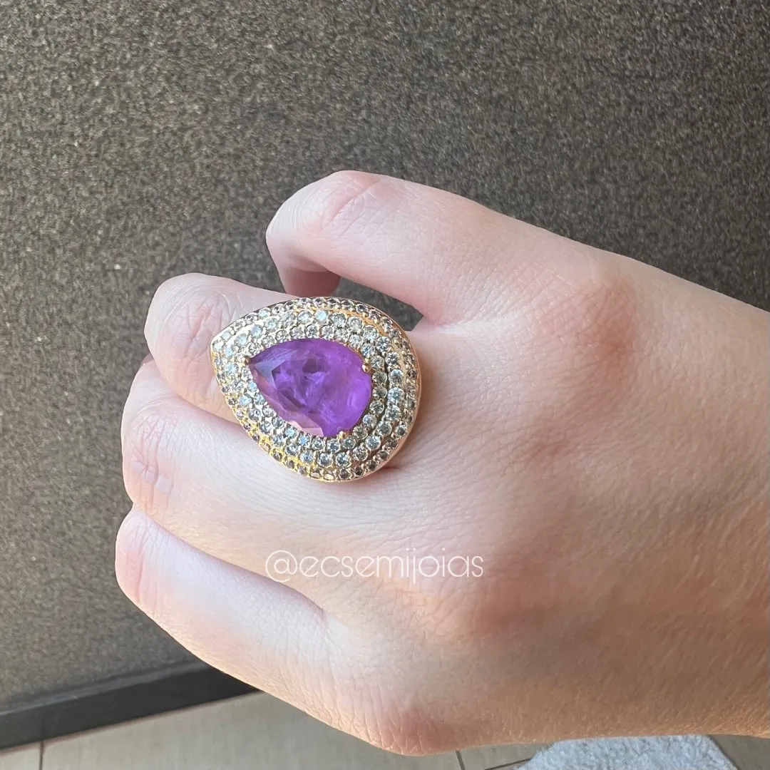 Conjunto de anel e brinco com pedra gota grande no centro cravejado em volta - banhado a ouro 18k