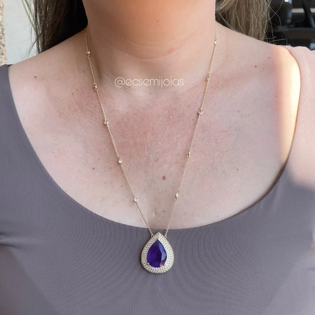 Colar de gota c/ pedra maior centro cravejado em volta - banhado a ouro 18k -  80 cm