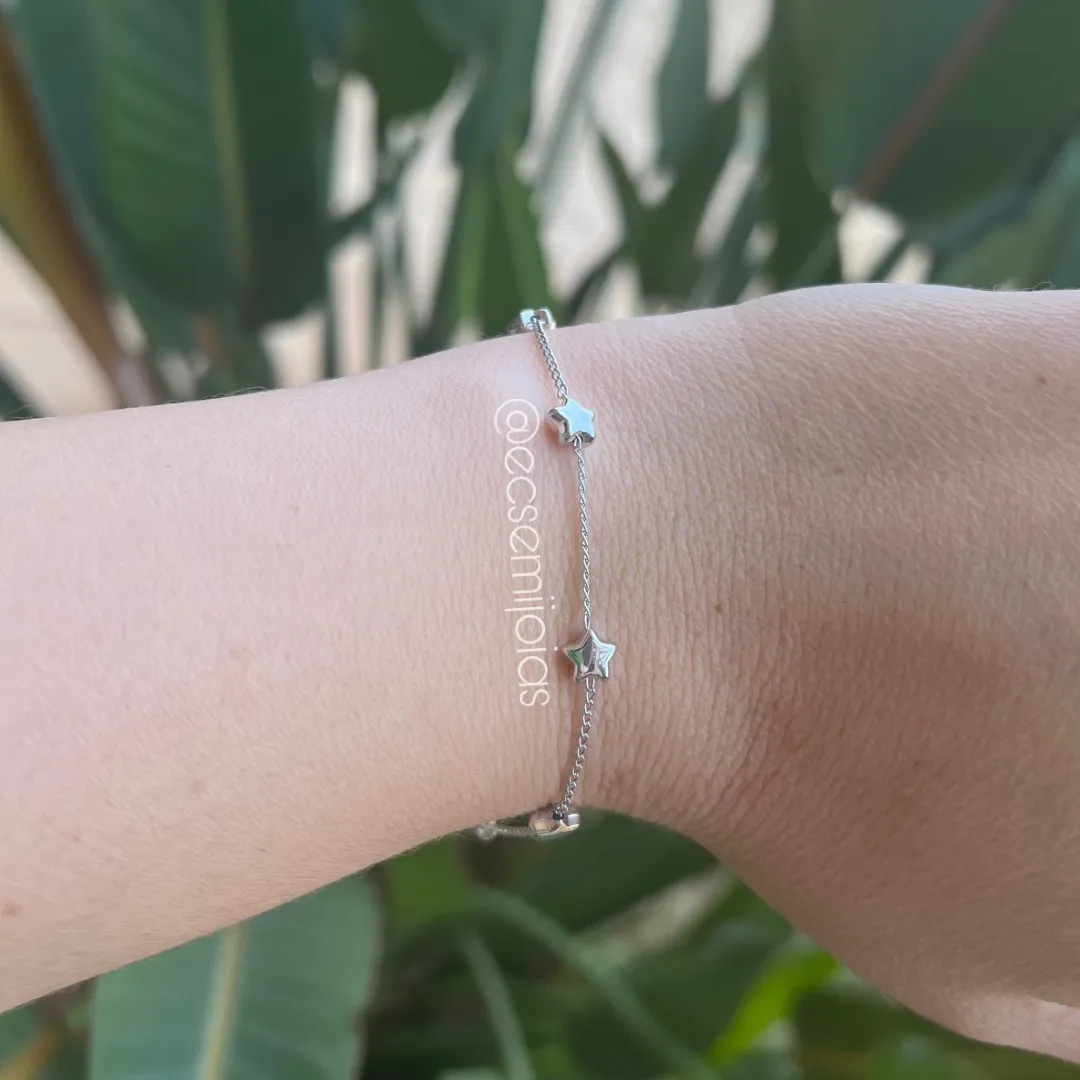 Pulseira com 6 estrelas lisas - 19cm - banhado a ródio branco