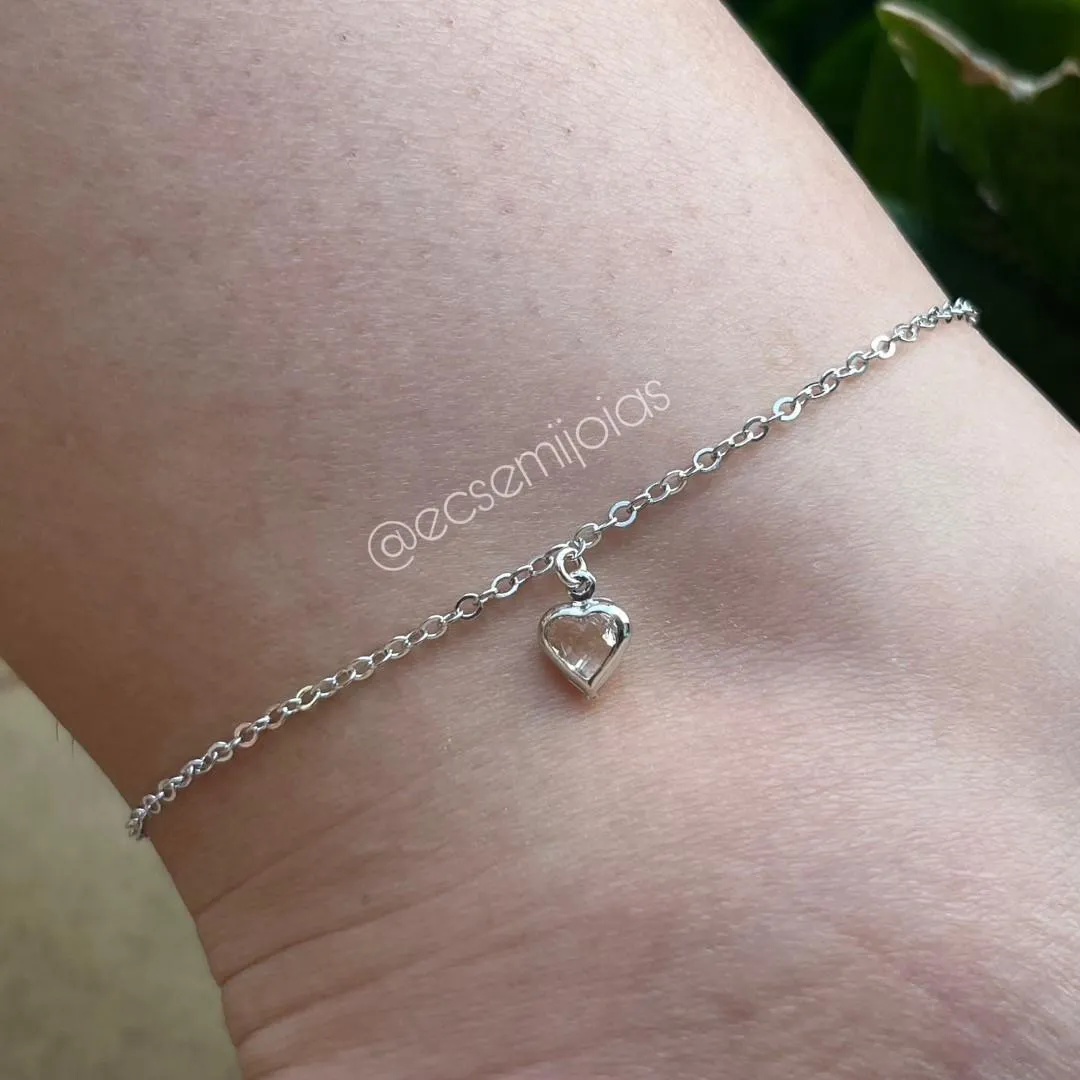 Tornozeleira de elo português fino com coração de cristal pendurado - 22cm + extensor - banhado a ródio branco