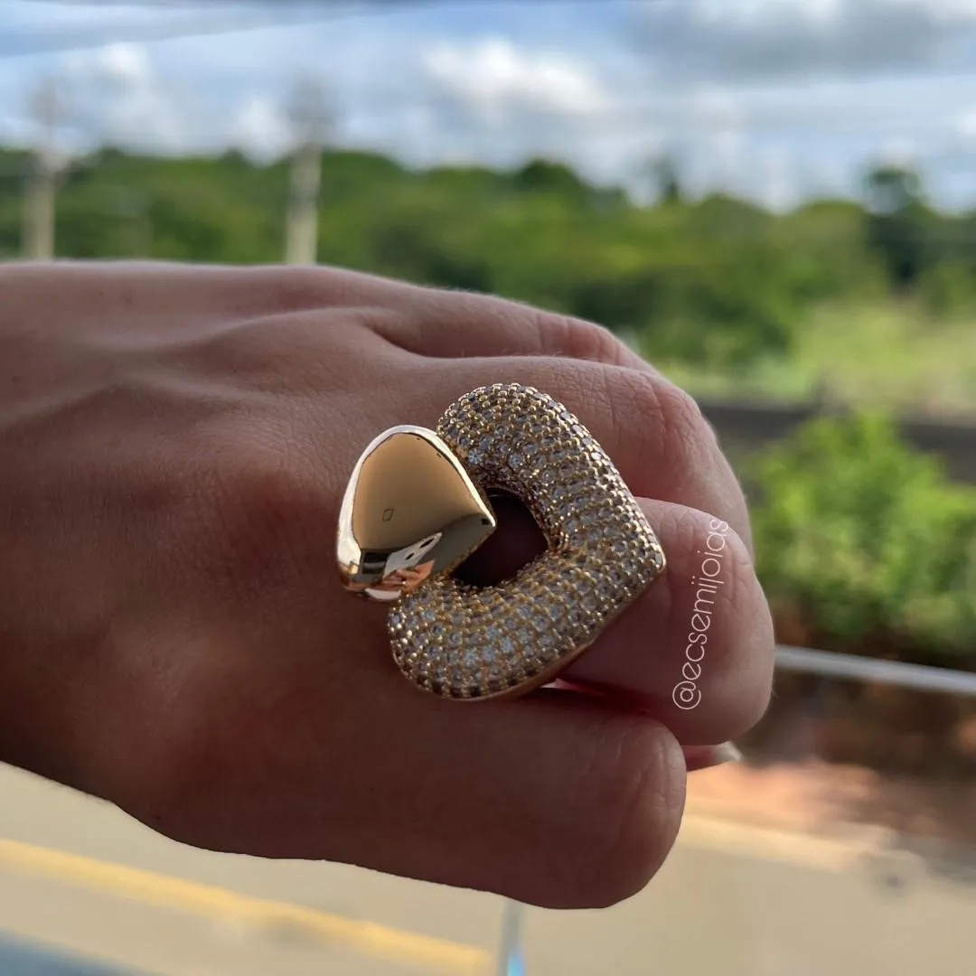 Conjunto de anel e brinco de coração G liso e cravejado - banhado a ouro 18k