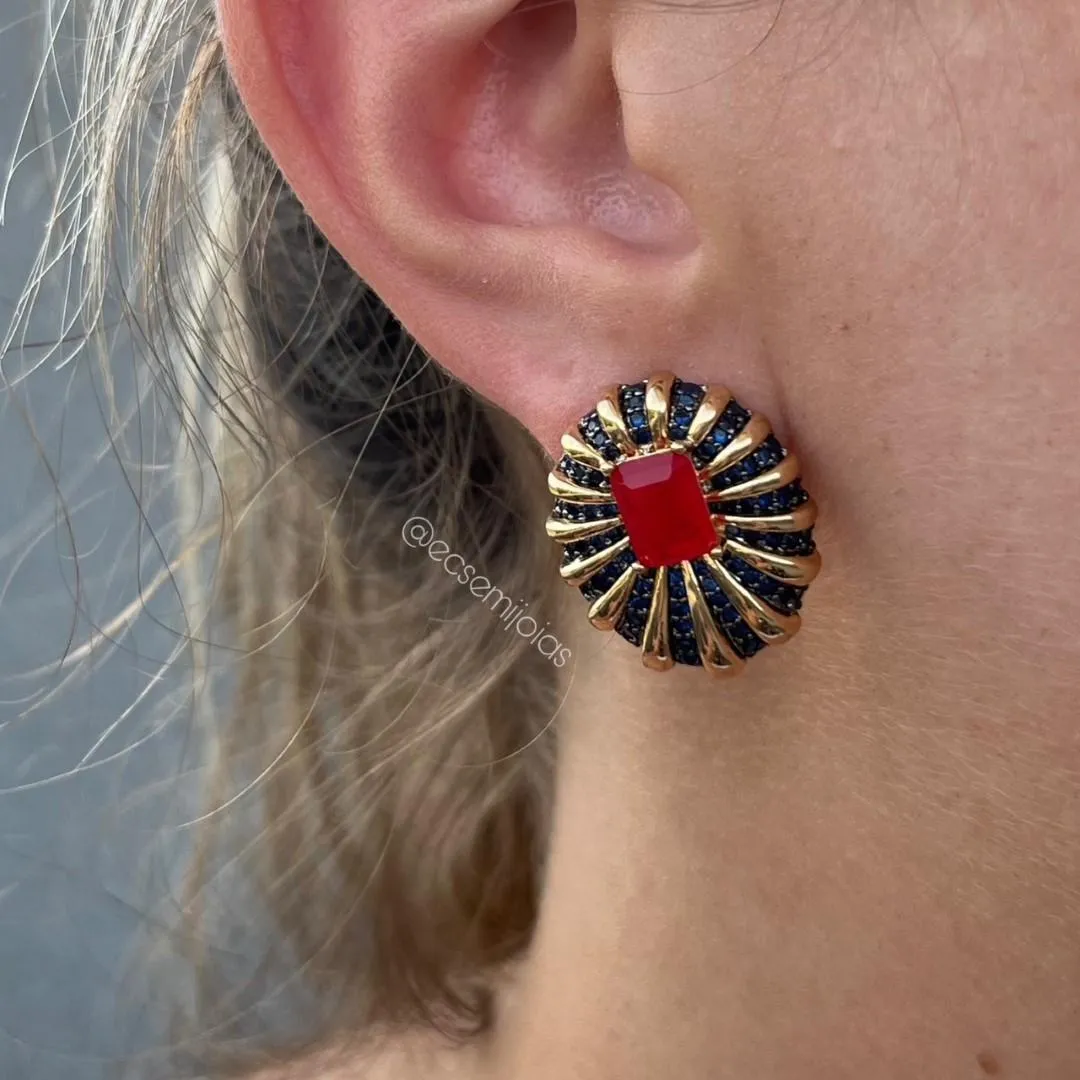 Conjunto de anel e brinco oval com pedra retangular no centro e frisos cravejados - banhado a ouro 18k