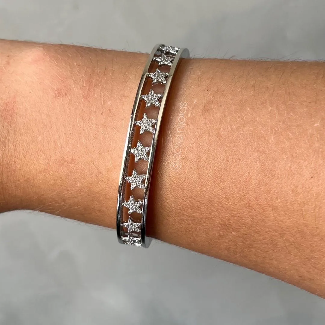Bracelete com várias estrelas cravejadas todo vazado - banhado a ródio branco