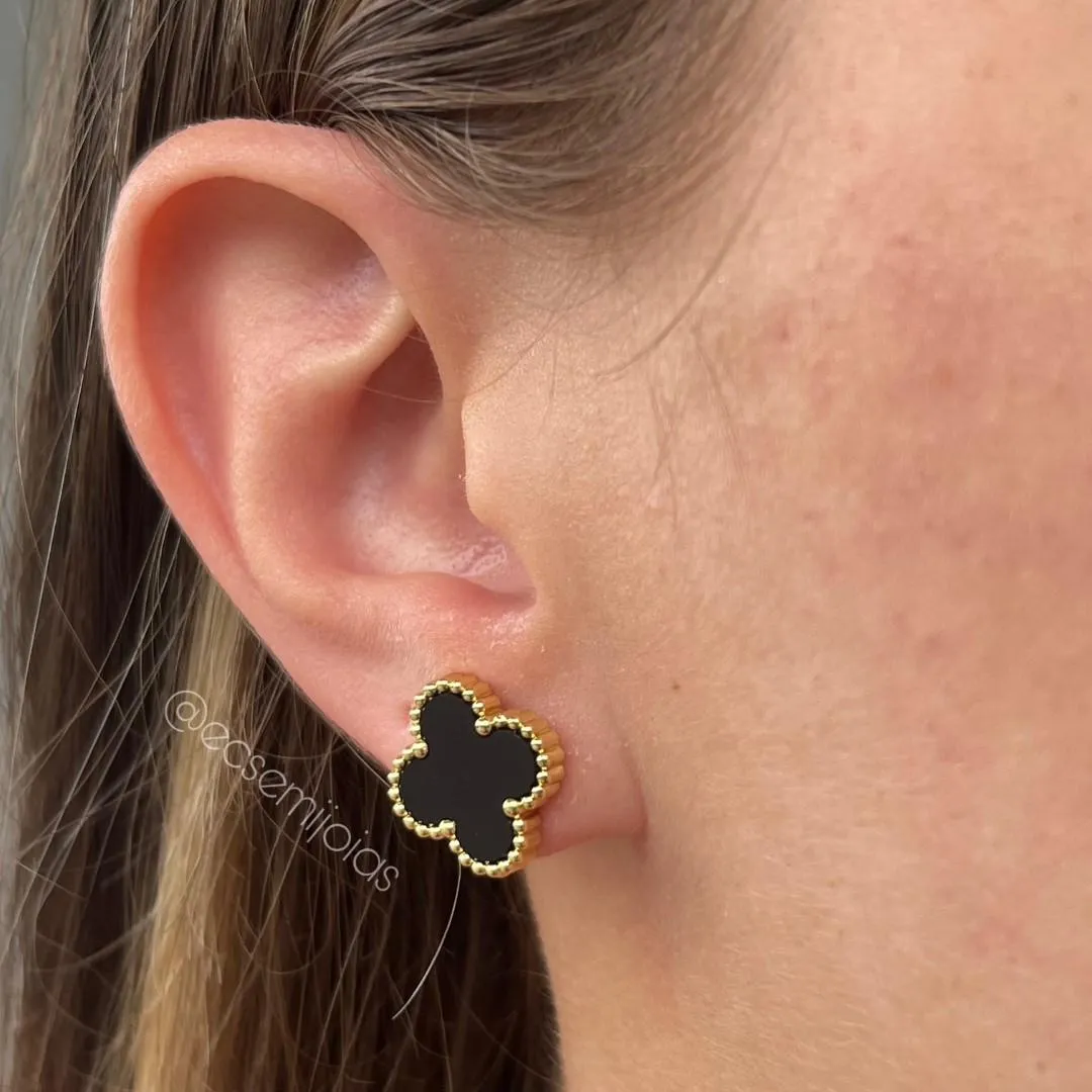 Brinco de trevo- banhado a ouro 18k