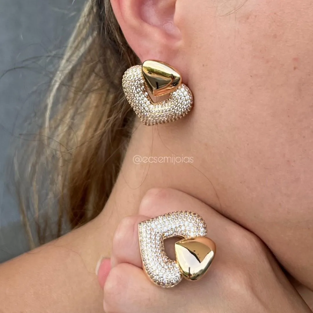 Conjunto de anel e brinco de coração G liso e cravejado - banhado a ouro 18k