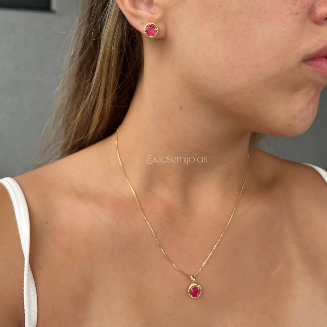 Conjunto de brinco e colar com pedra redonda no centro com borda cravejada - 7mm - banhado a ouro 18k