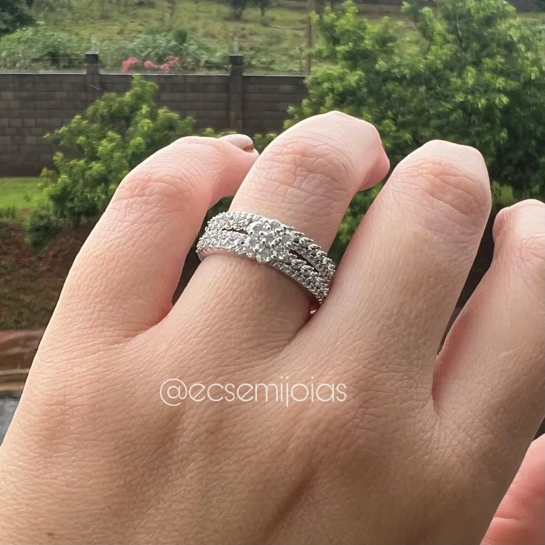 Anel duplo com chuveiro cravejado e aro cravejado - banhado a ródio branco
