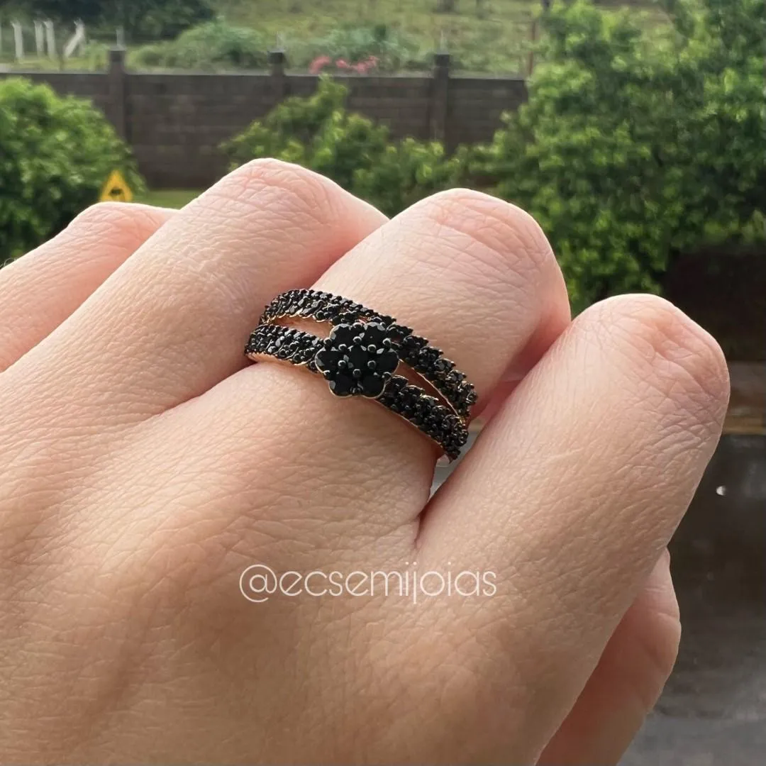 Anel duplo com chuveiro cravejado e aro cravejado - banhado a ouro 18k