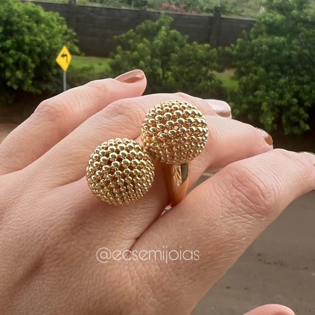 Anel com 2 bolas 16mm bombardeadas - banhado a ouro 18k