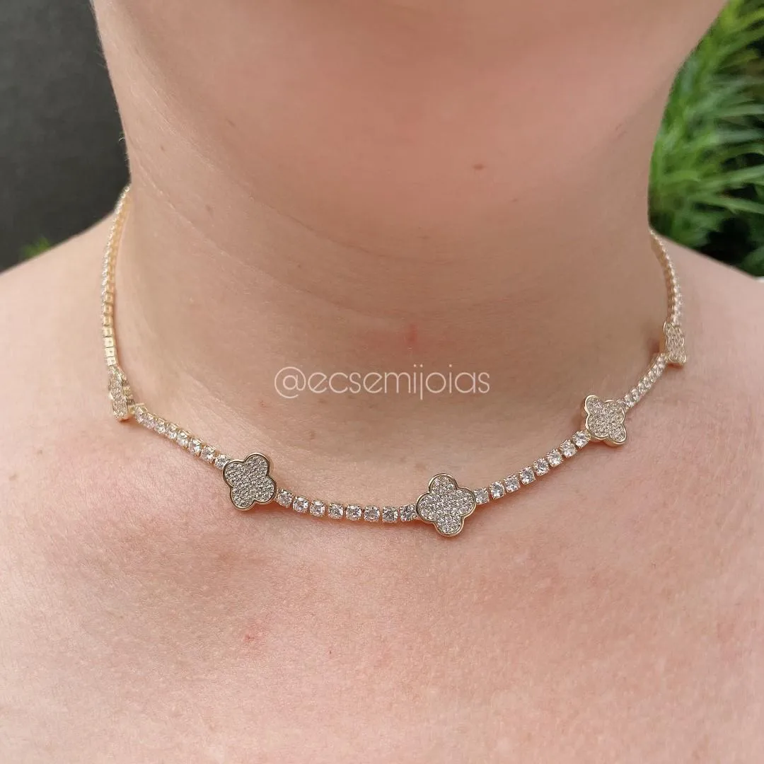 Choker com trevos cravejados e corrente 100% zircônias - 39cm + extensor - banhado a ouro 18k