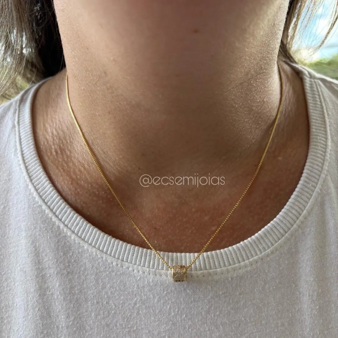 Colar veneziana com pingente rodinha cravejada - 45cm - banhado a ouro 18k