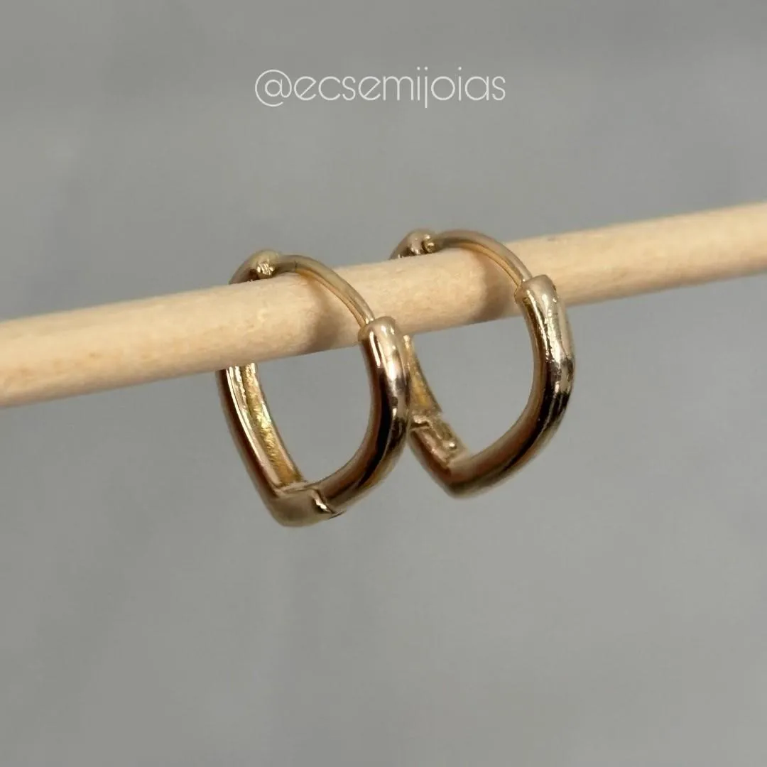 Argola com coração liso pendurado - coração 19mm - banhado a ouro 18k