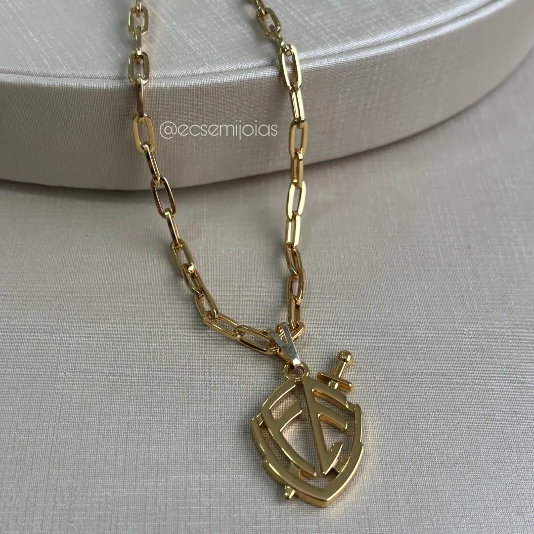 Corrente elo cartier 4mm com pingente de escudo FÉ - 60cm - banho ouro 18k
