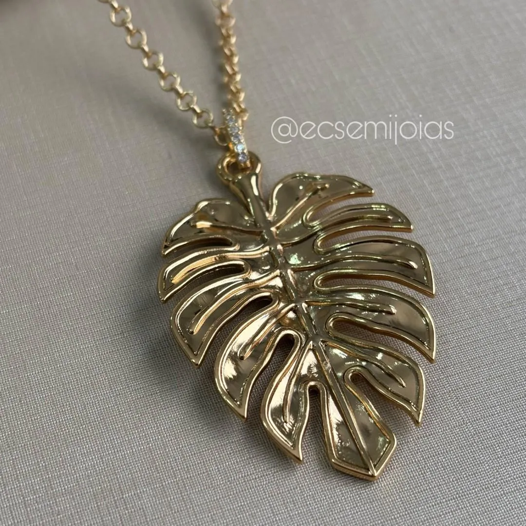 Colar de elo português 3mm com pingente maxxi folha lisa - 60cm - banhado a ouro 18k