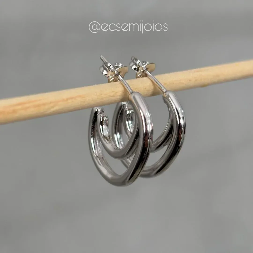 Argola oval tubolar com 2 tamanhos - 3x22mm - banhado a ródio branco