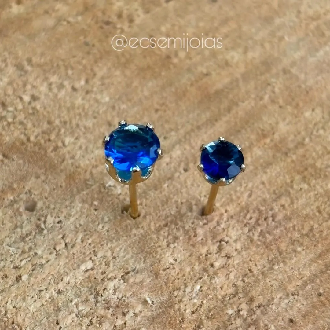 Brinco ponto de luz 6 garras pedra de 4mm - banhado a ouro 18k