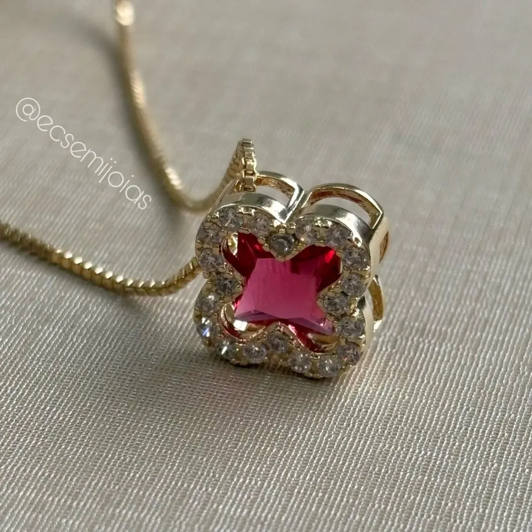 Colar veneziana com pingente de trevo com zircônia maior no centro cravejado nas bordas - 45cm - banhado a ouro 18k