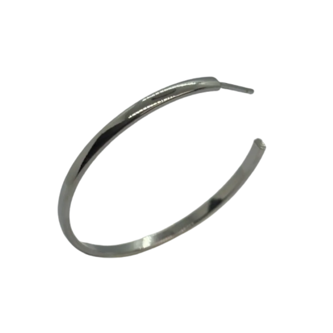 Argola tubolar achatada - 3x38mm - banhado a ródio branco