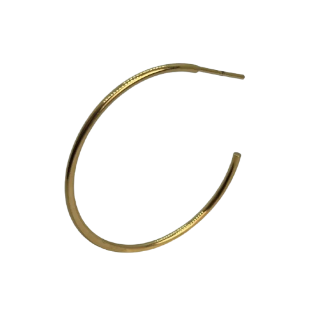 Argola tubolar achatada lisa - 1,5x40mm - banhado a ouro 18k