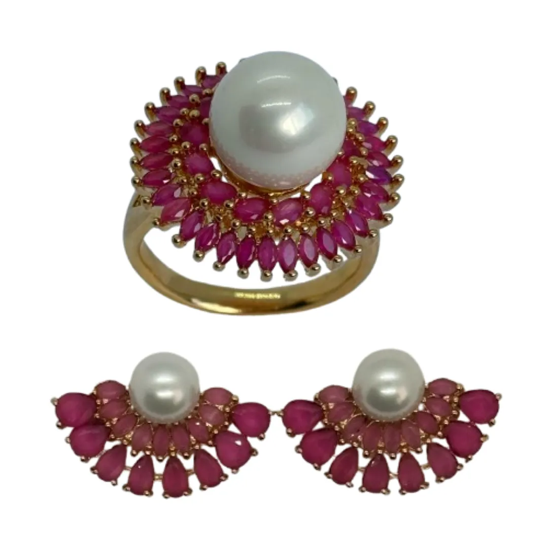 Conjunto de anel e brinco leque e anel redondo com pérola shell no centro com navetes e gotas em volta - banhado a ouro 18k