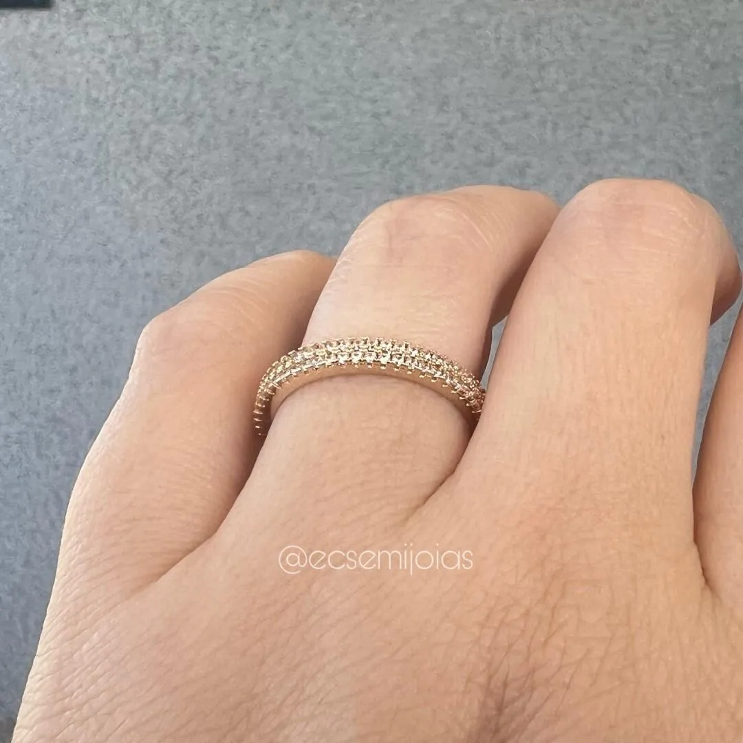 Anel com 2 fileiras 100% cravejado - banhado a ouro 18k
