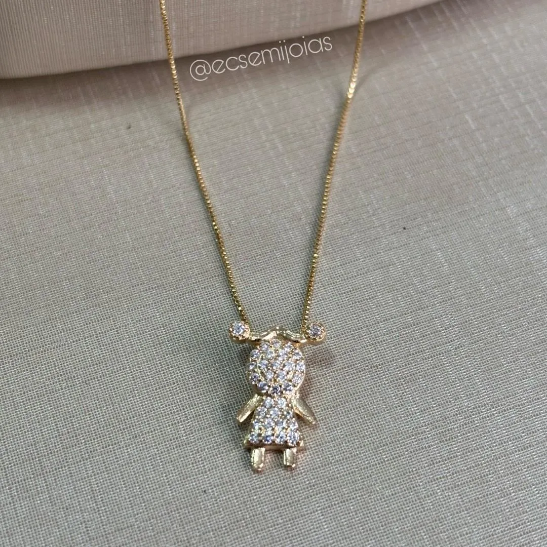Colar com 1 menina 11x16mm - 45cm + extensor - banhado a ouro 18k